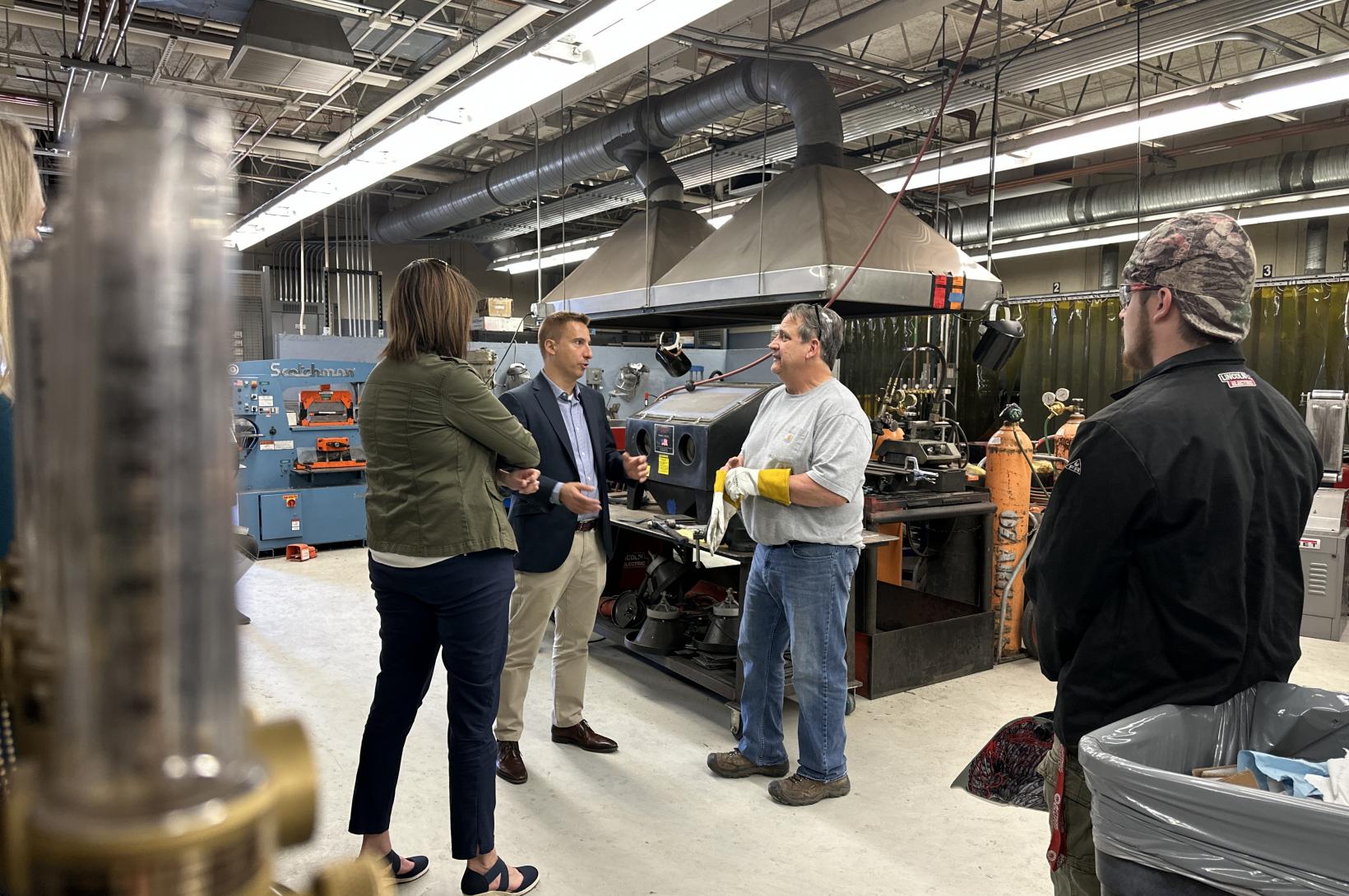 Greater St. Louis, Inc. Discusses Advanced Manufacturing at Jefferson College Greater St. Louis, Inc. CEO Jason hall talks to leaders at Jefferson College in Jefferson County, Missouri.